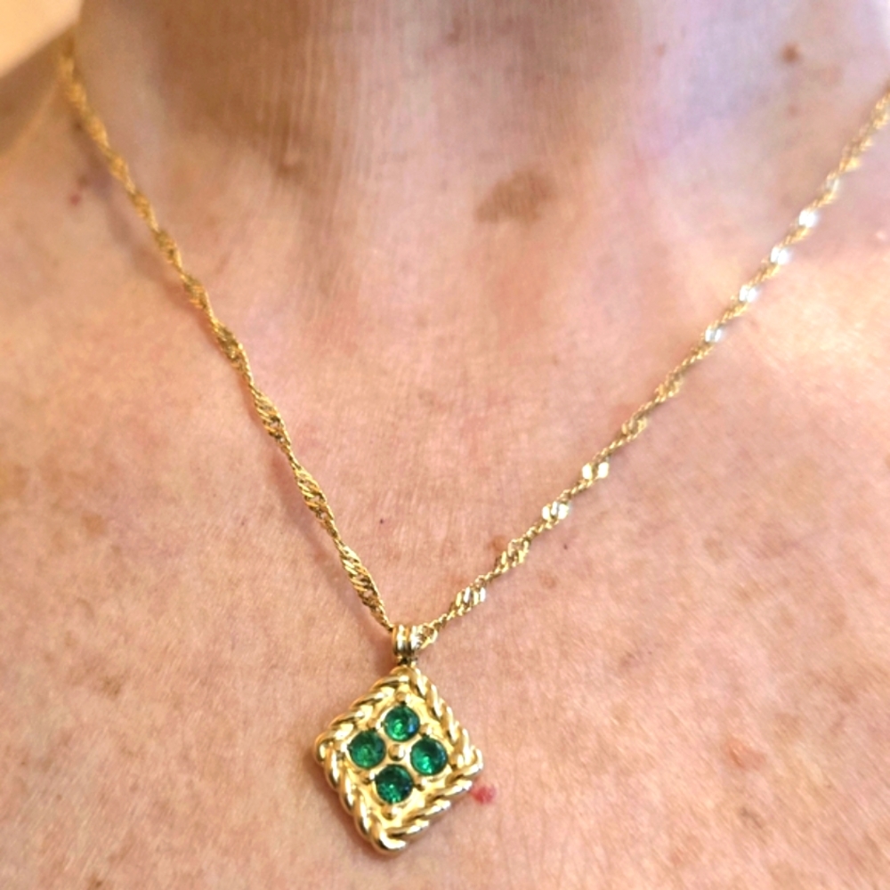 14kt Gold Plated Green Pendant Necklace